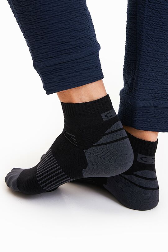 Soma Vidutinio ilgio sportinės kojinės 4 | JUODA | Audimas